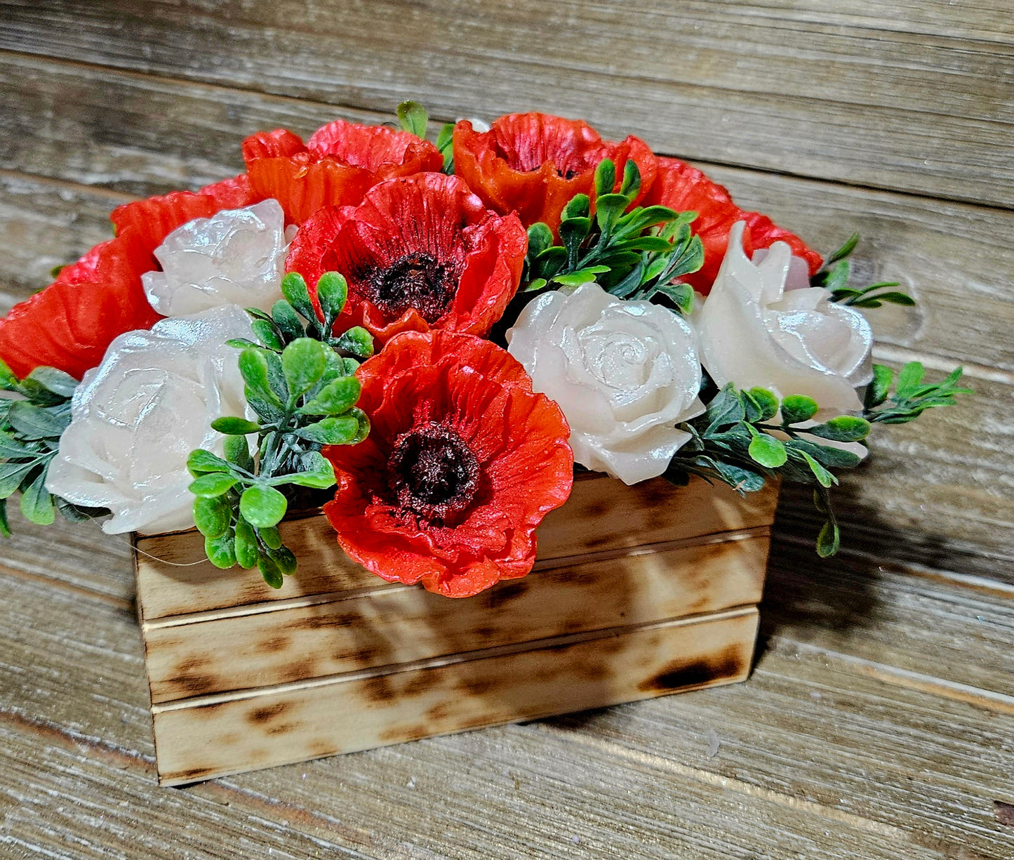 Poppy and Rose crate