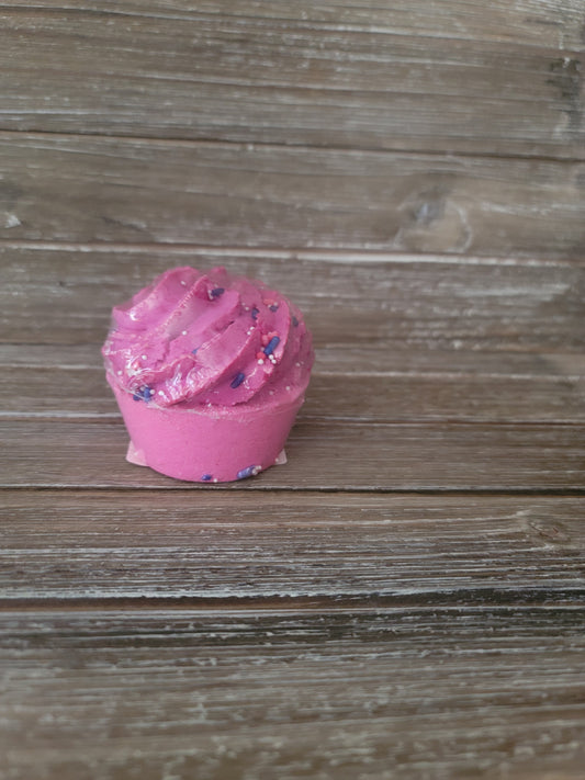 Black Raspberry Vanilla Cupcake Bath Bomb-5oz