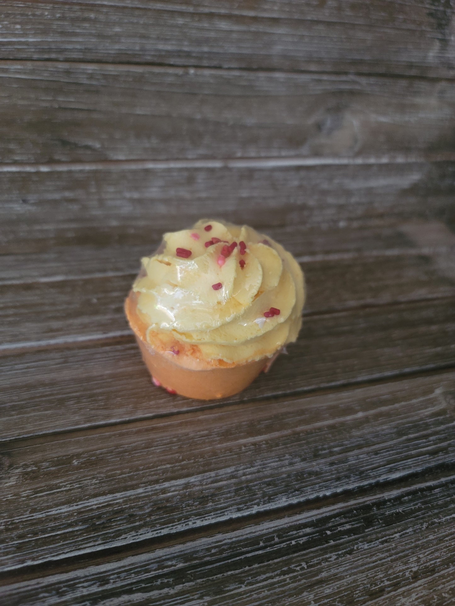 Bahama Mama Cupcake Bath Bomb- 5oz