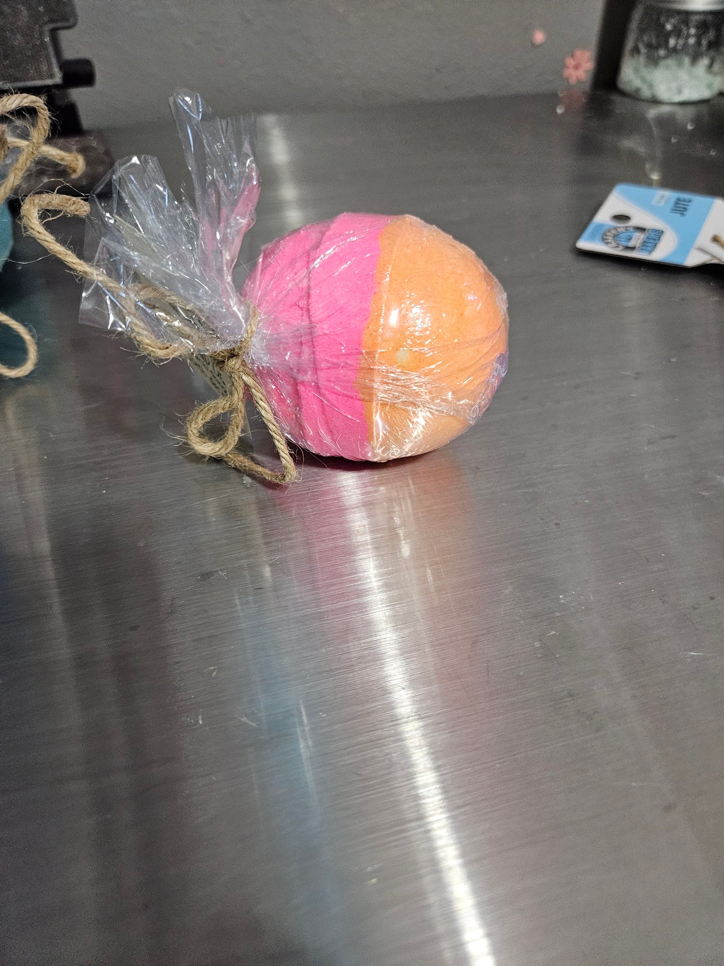 Peach Rings Bath Bomb 5oz