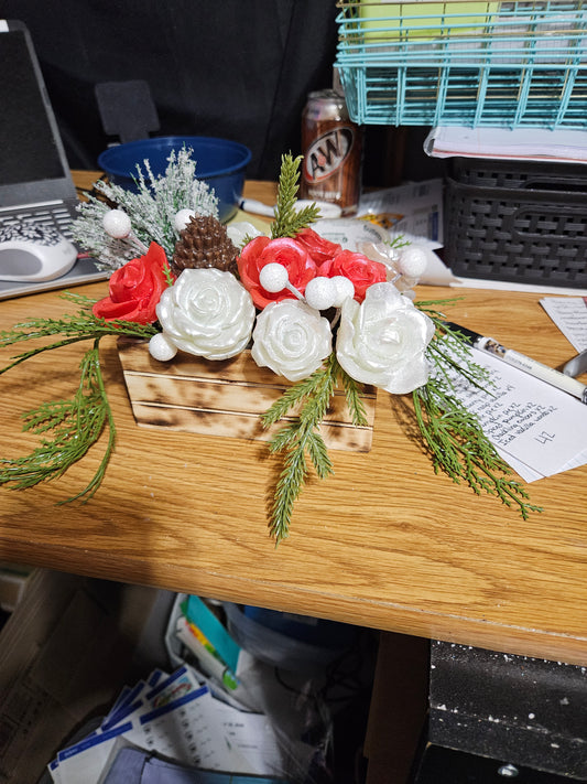 Winter  Soap Pinecone and Rose Crate Red