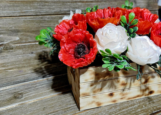 Poppy and Rose crate