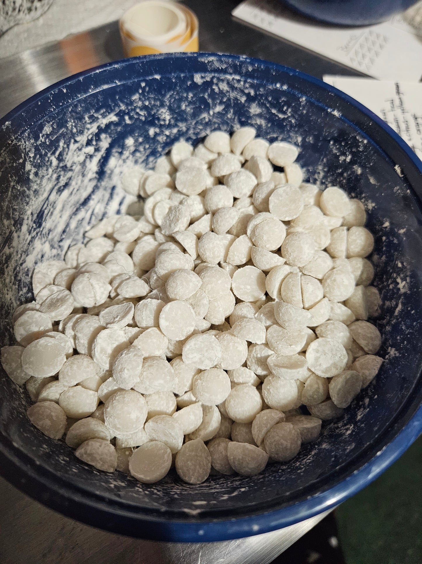 White Sand lotion dots 40 ct